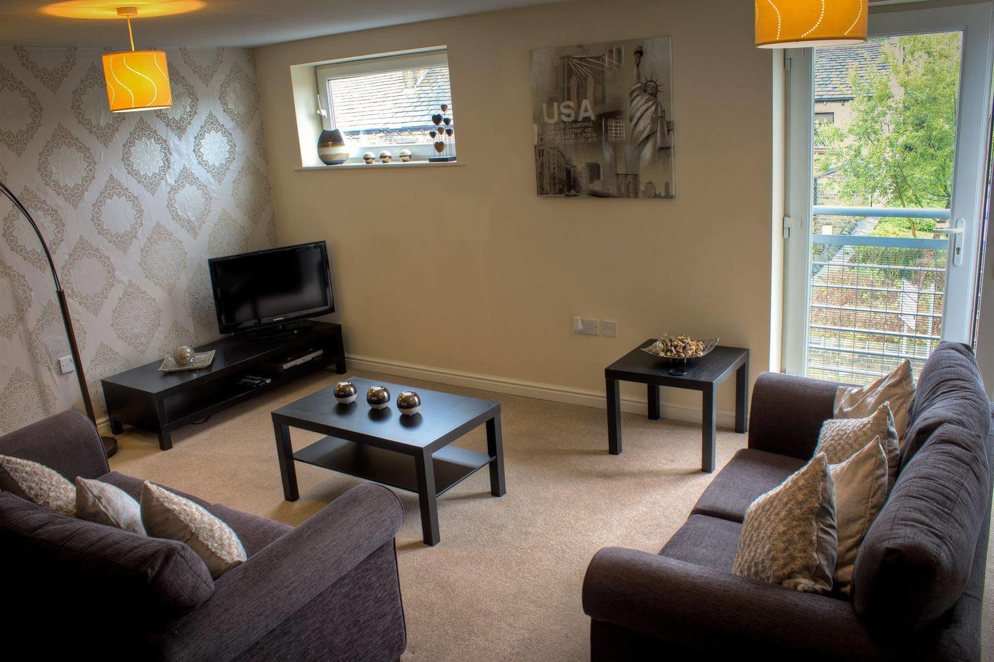 The Lindley Suite - Simple2Let Serviced Apartments Huddersfield Exterior foto